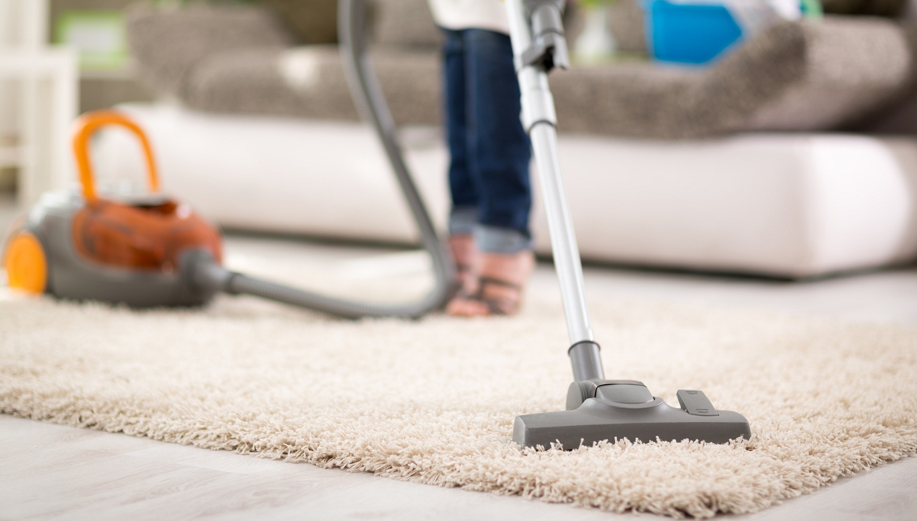 Bagless Vacuum Cleaners vs. Bagged Vacuum Cleaners: Which Is the Better Choice?