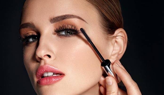Essential Makeup Products for Highlighting the Eyes