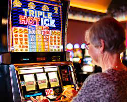 Why one should be playing online slots
