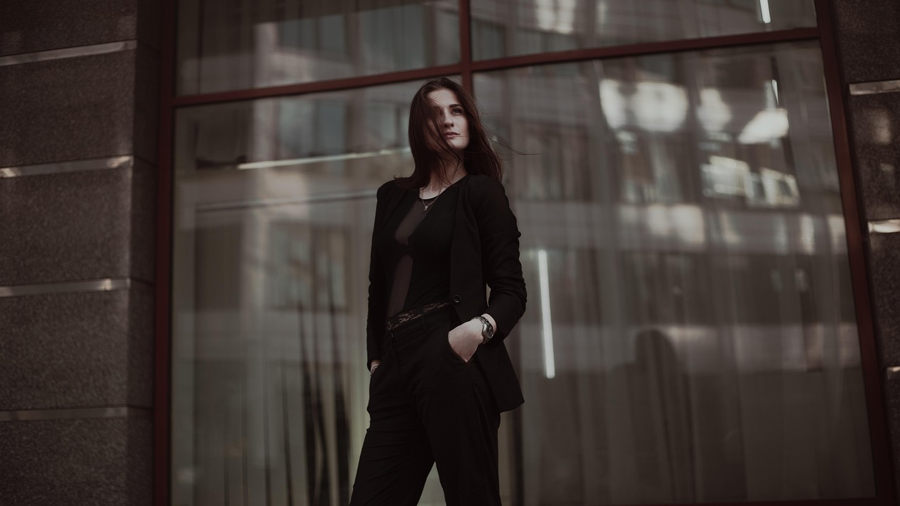 Business woman, business, young woman — Bankroll Management Tips for Fastwin Success