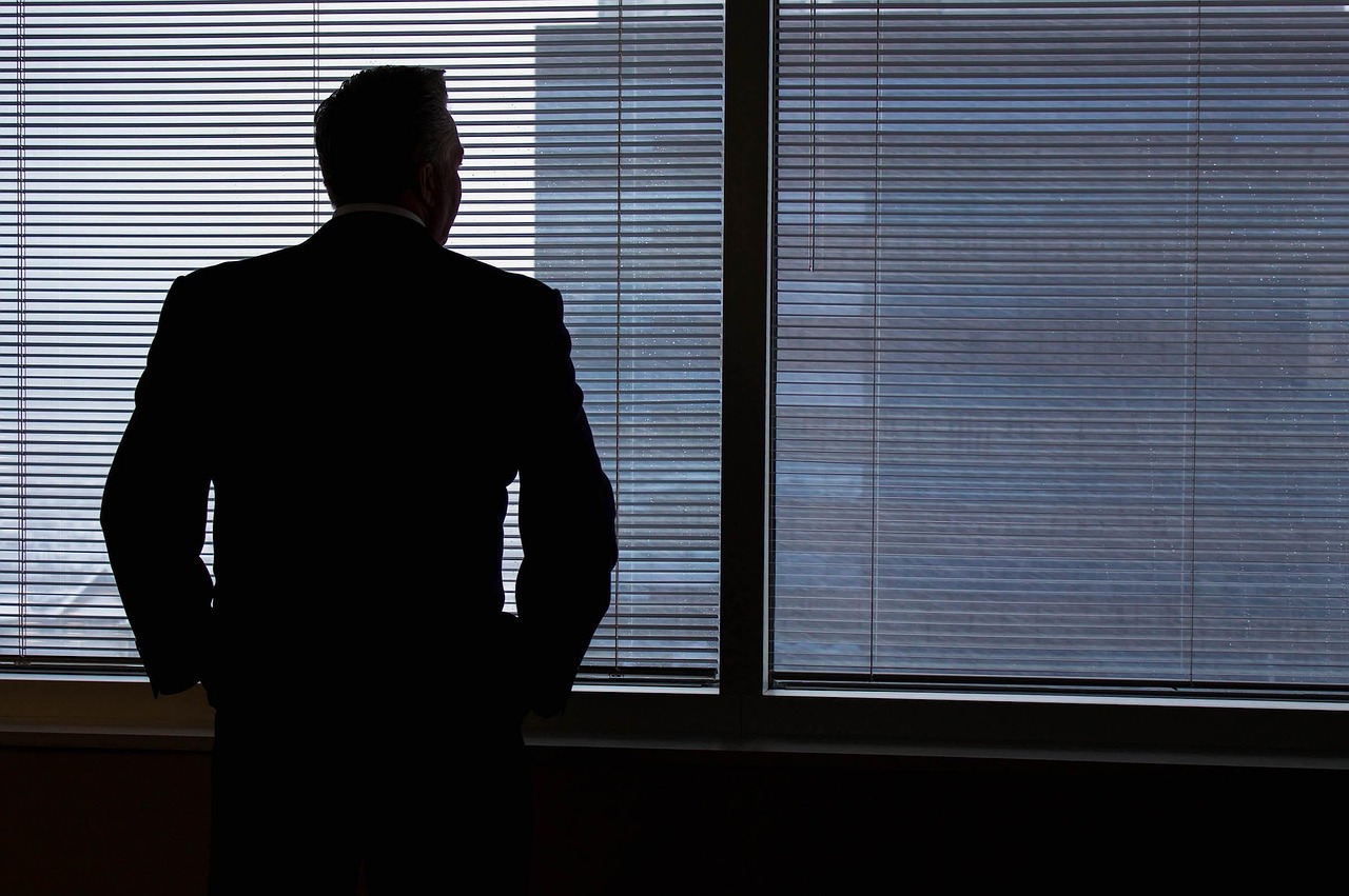 Businessman, silhouette, windows — What is the Advantage of Speed Bump and Hump?